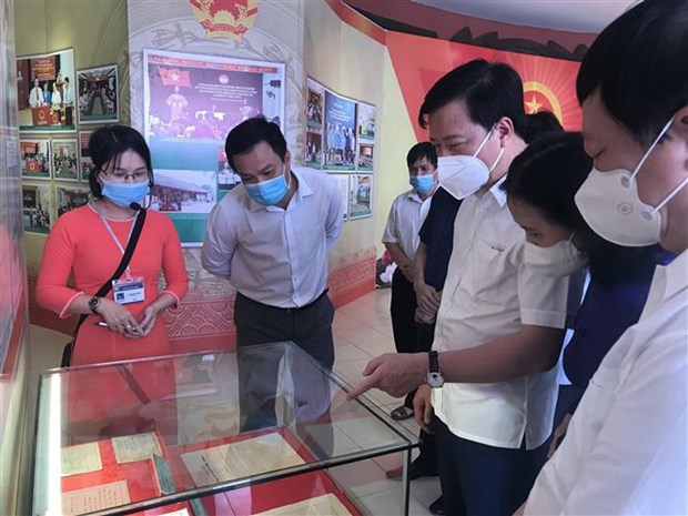 “国会代表和各级人民议会代表选举”专题展在海阳省举行